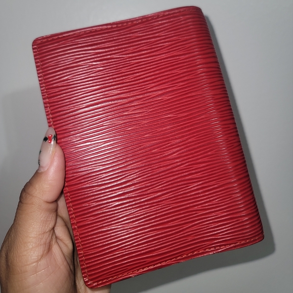 Louis Vuitton LV EPI Agenda - Picture 2 of 4